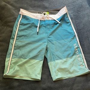 Quicksilver swim short